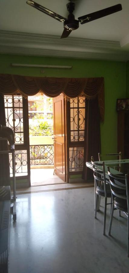 Srinivas Nilayam Apartamento Hyderabad Exterior foto